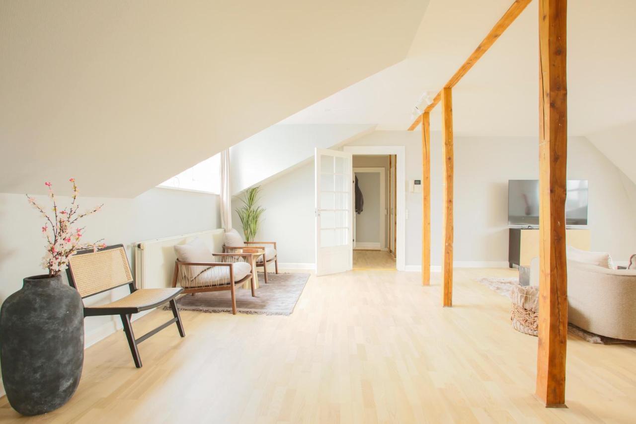 Lejlighed Unique 5 Bedroom W Exposed Beams In *
